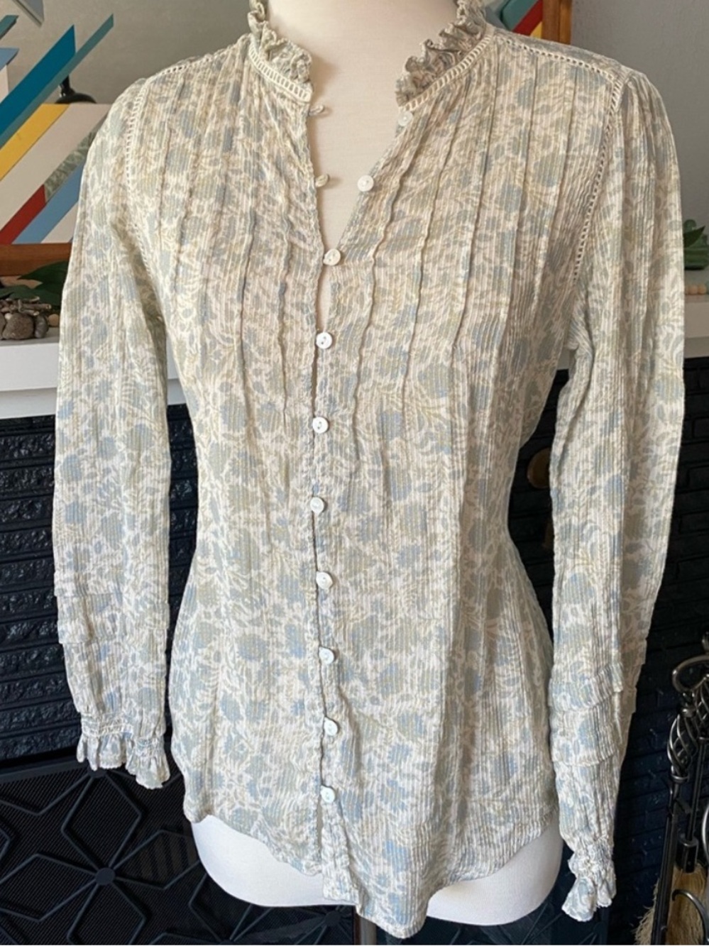 Faherty Willa top floral button up feminine